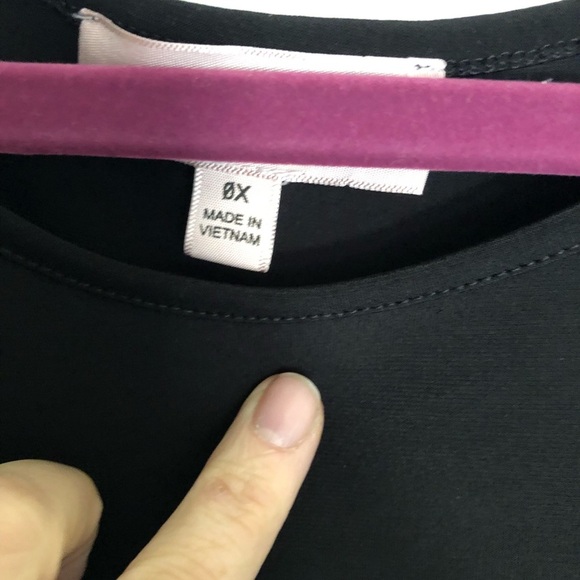 Philosophy Cut-Out Sleeve Tunic - Picture 2 of 4